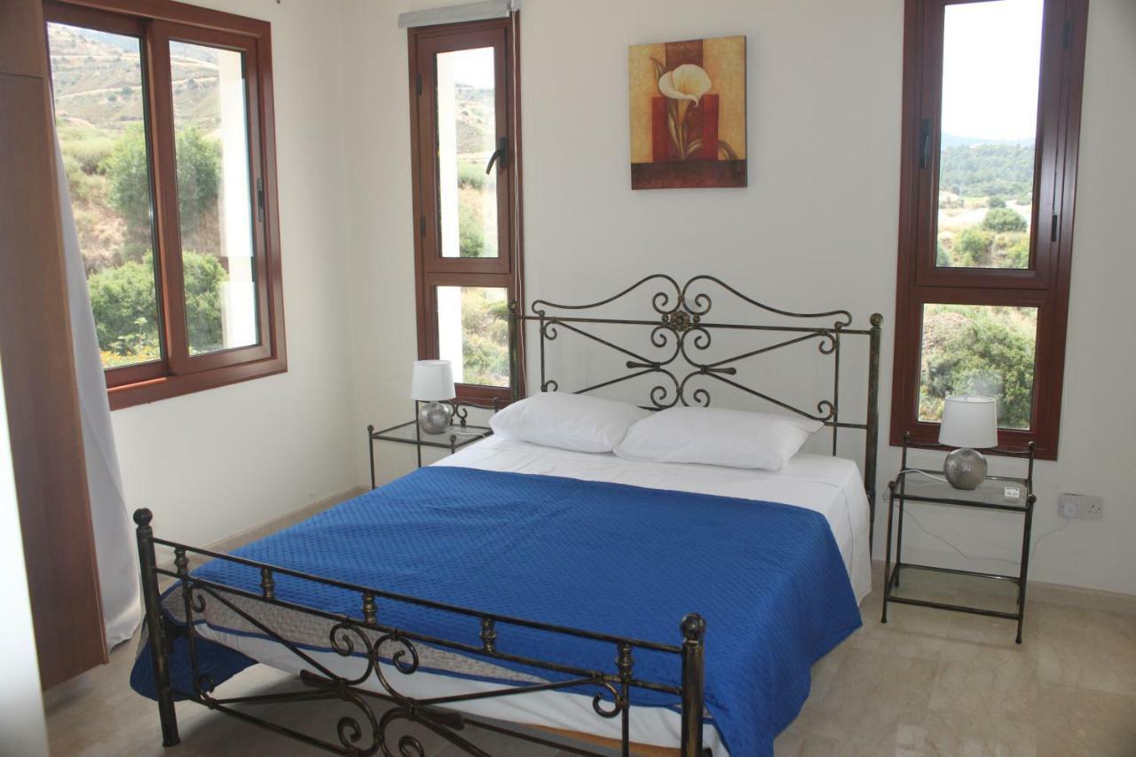 Martika Luxury Villa Agia Marina  Exterior foto